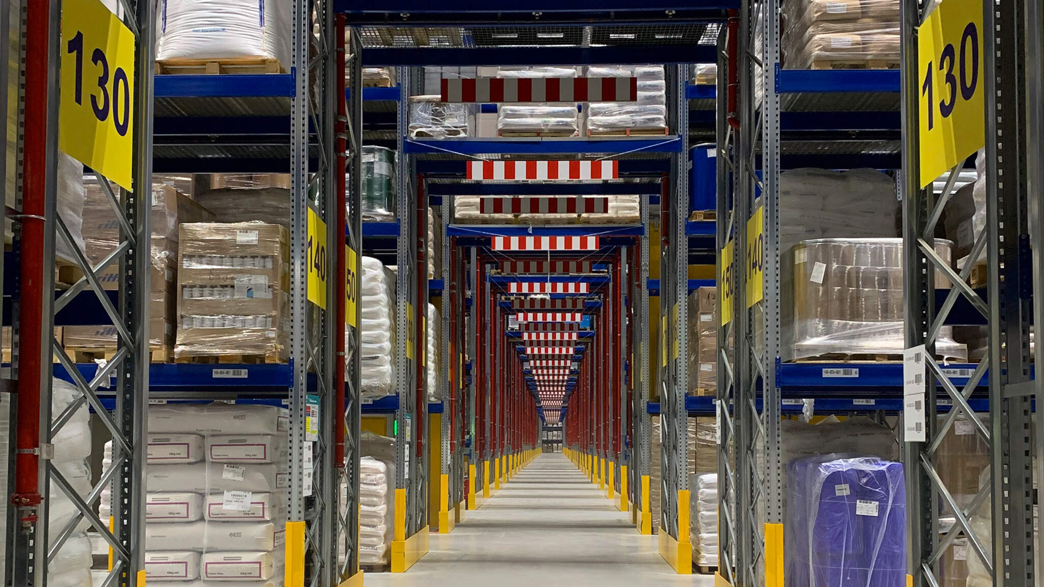 Nuevo almacén de materiales peligrosos de Dachser en Malsch. Nuevo almacén de materiales peligrosos de Dachser en Malsch.